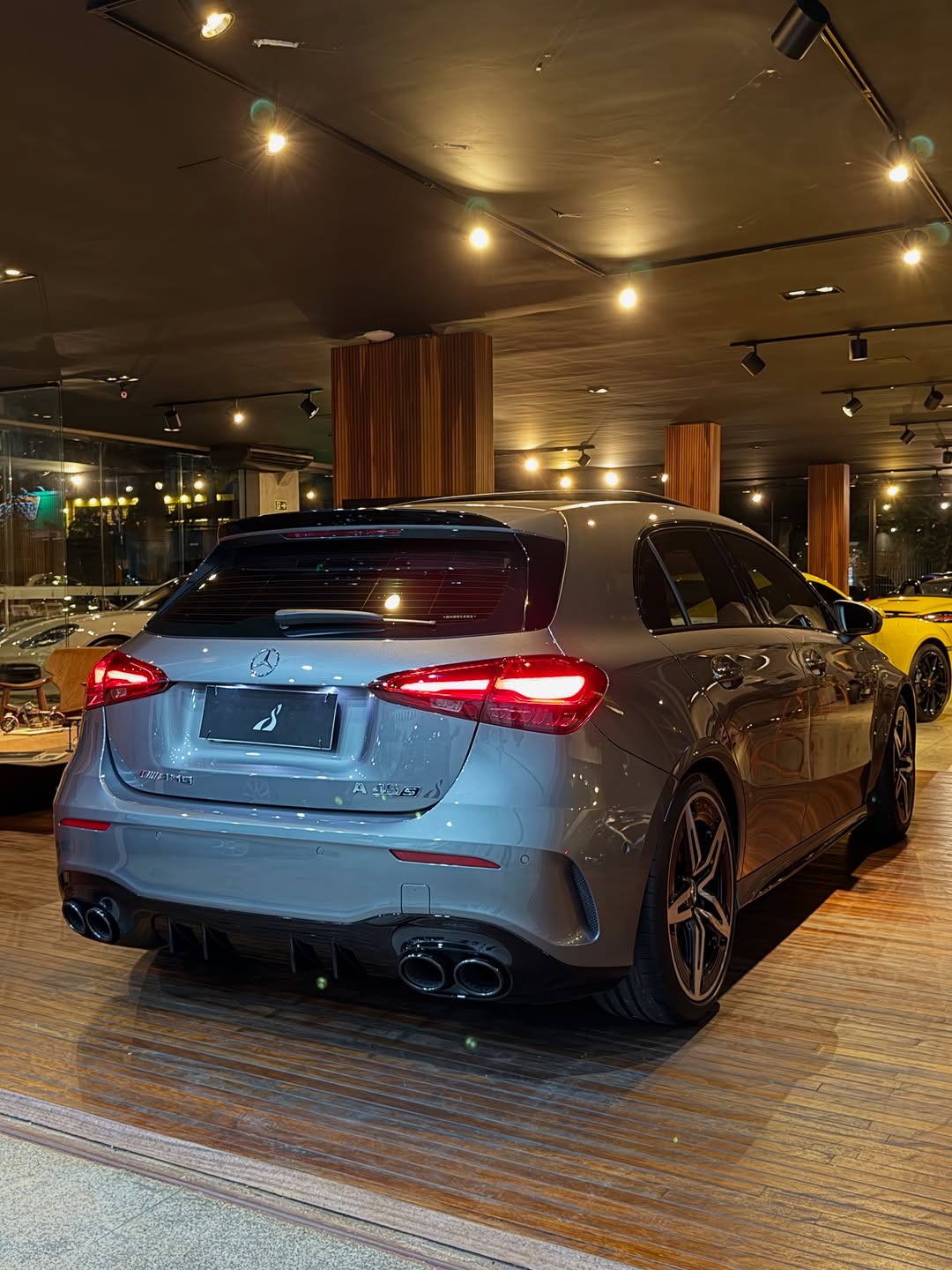 MERCEDES-BENZ A45S AMG - Imagem 4