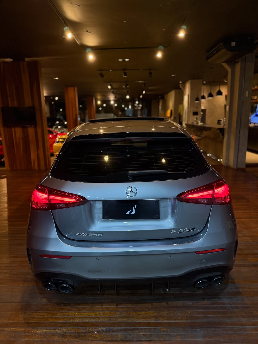 MERCEDES-BENZ A45S AMG - Imagem 6