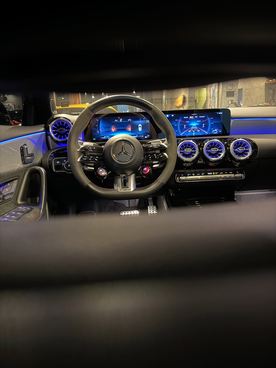 MERCEDES-BENZ A45S AMG - Imagem 10