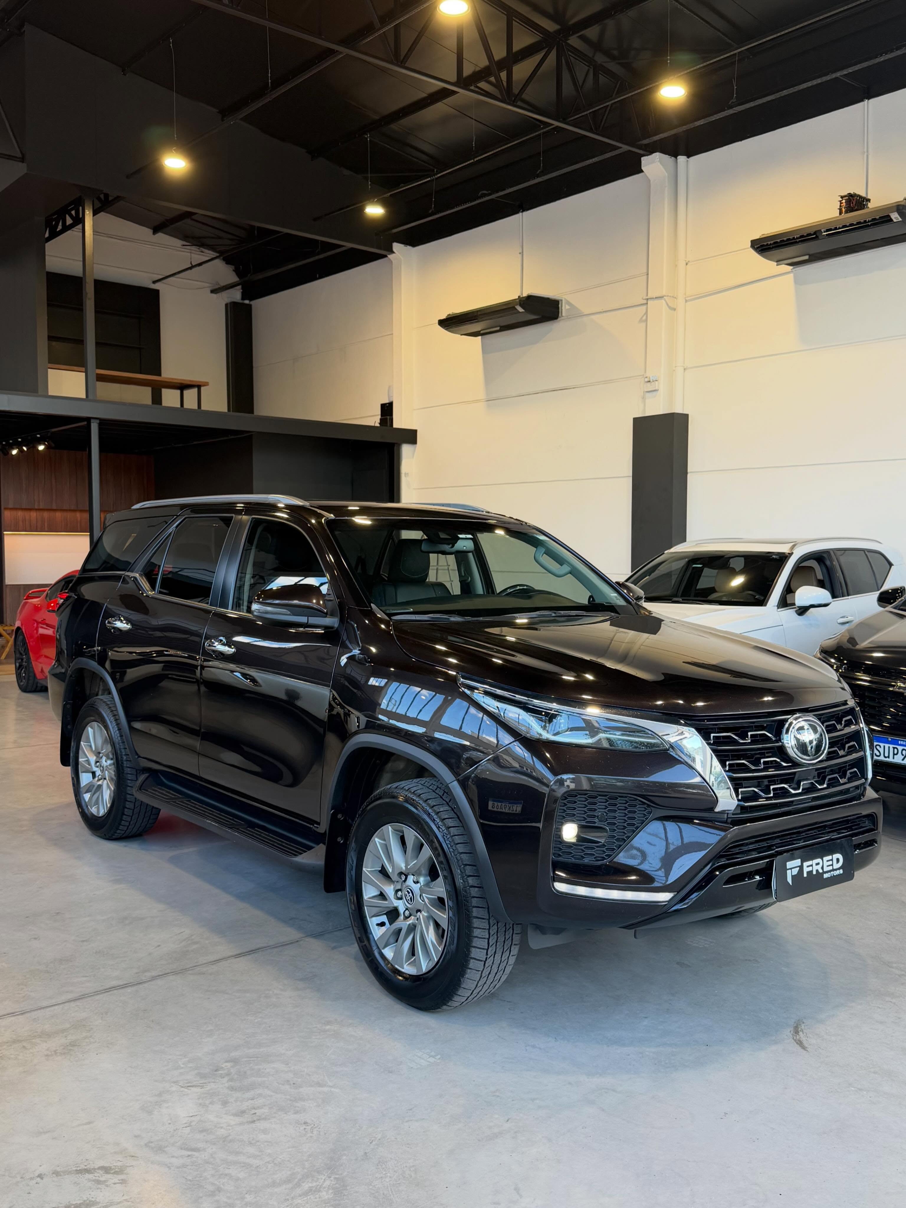 TOYOTA HILUX SW4 SRX - Imagem 3