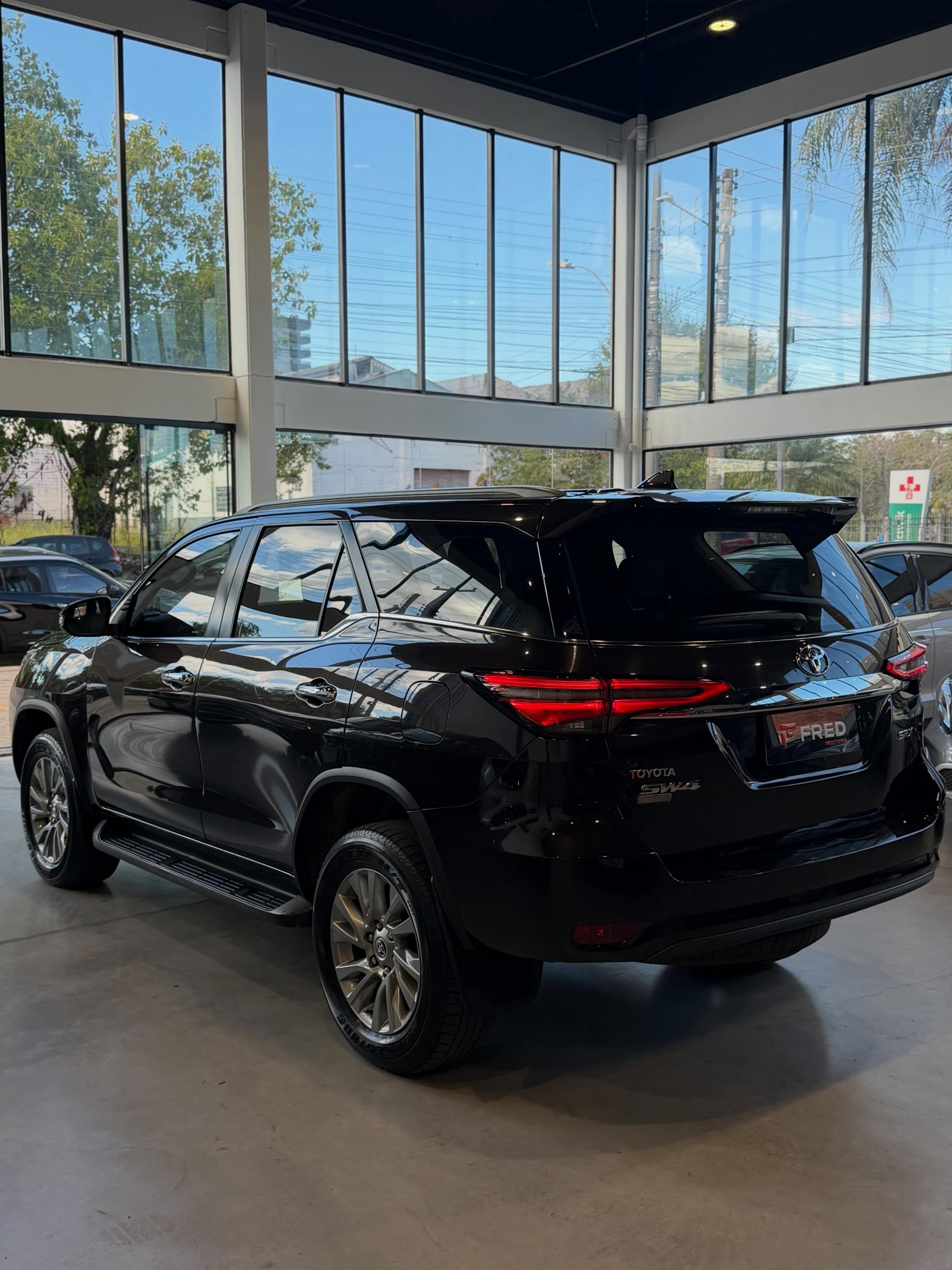 TOYOTA HILUX SW4 SRX - Imagem 8