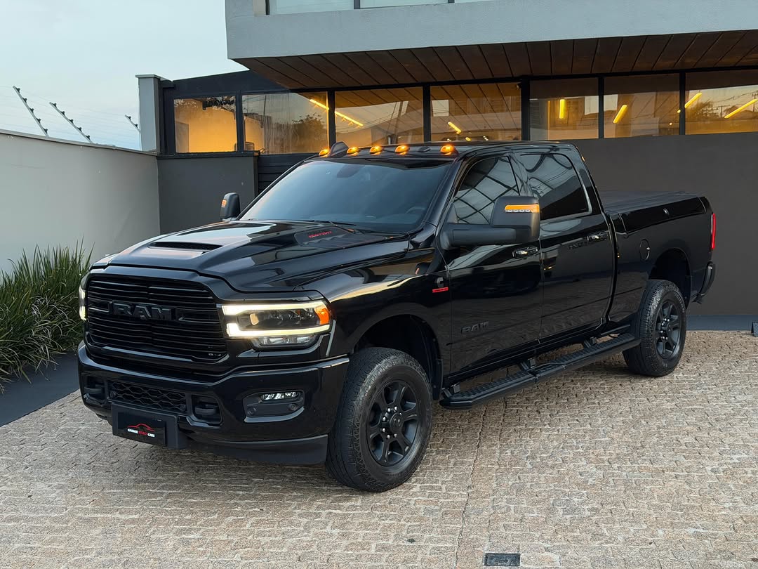 RAM 2500 NIGHT EDITION - Imagem 1