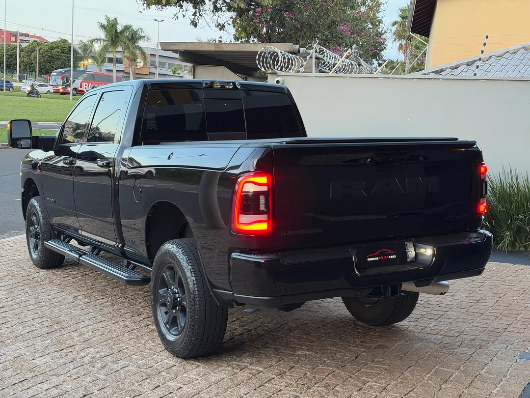 RAM 2500 NIGHT EDITION - Imagem 4