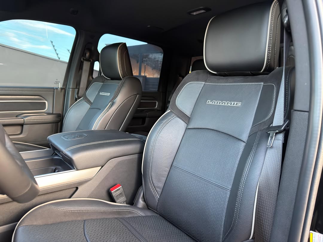RAM 2500 NIGHT EDITION - Imagem 7