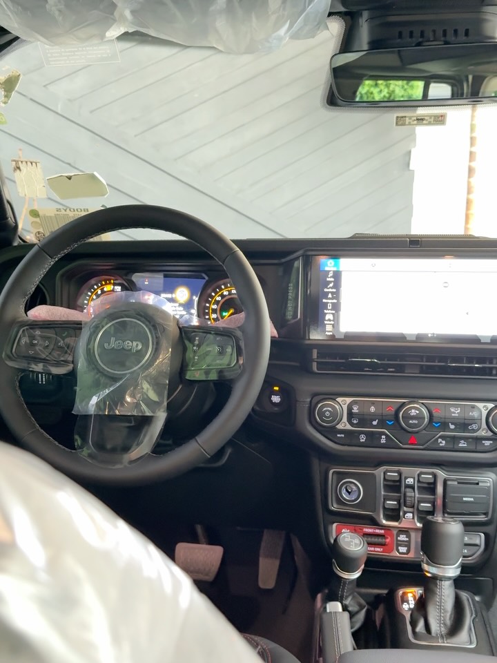 JEEP WRANGLER RUBICON 4P 4X4 AT8 - Imagem 8