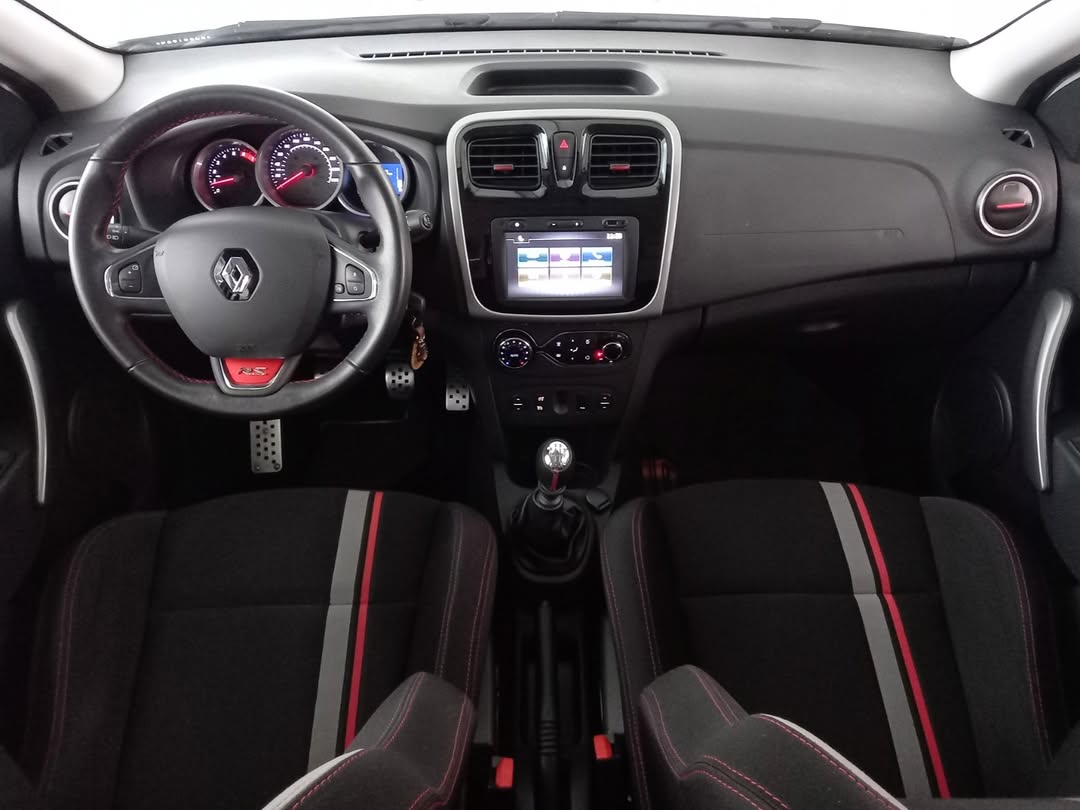 RENAULT SANDERO RS - Imagem 9