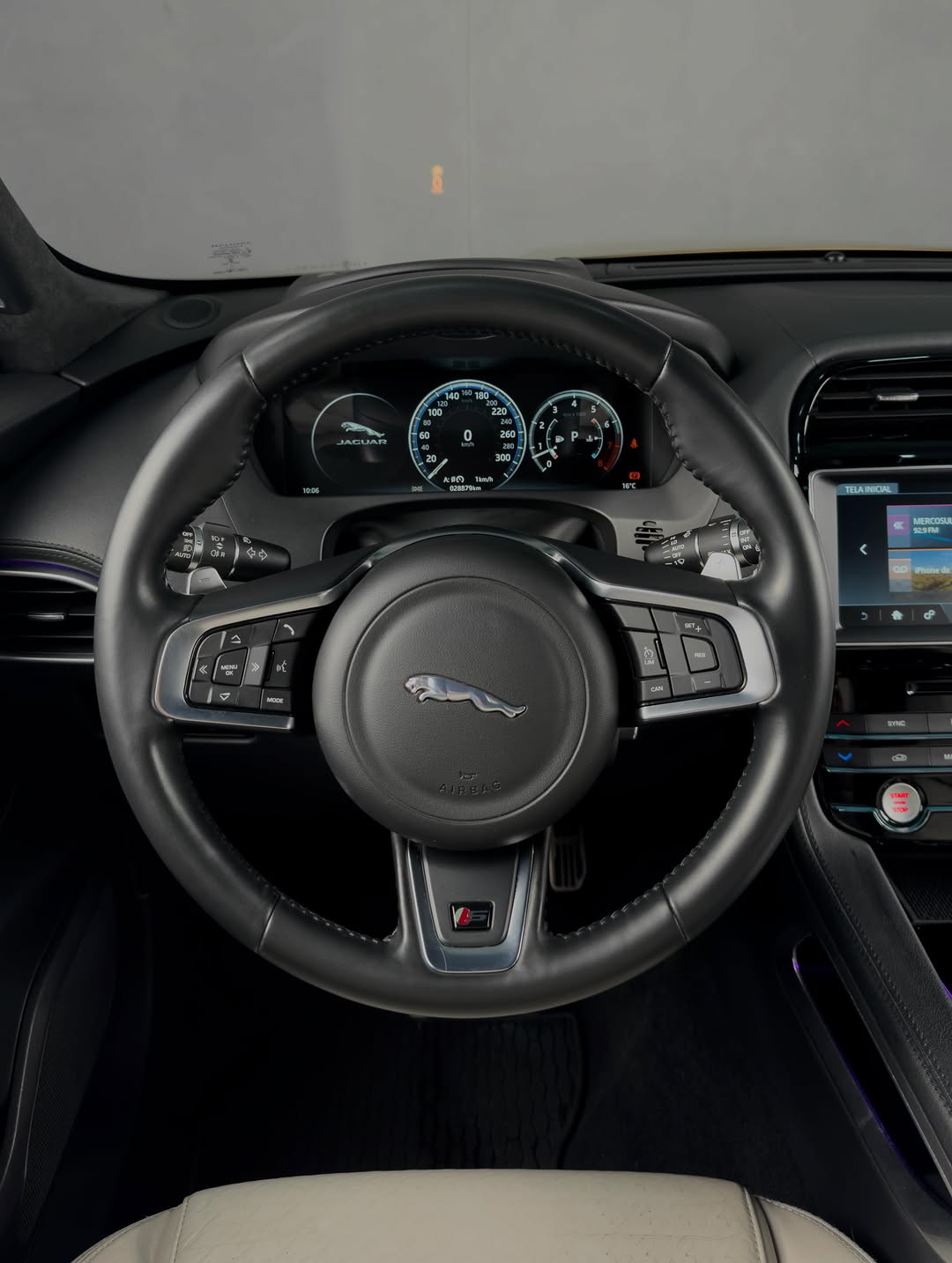 JAGUAR F-PACE FIRST EDITION - Imagem 8