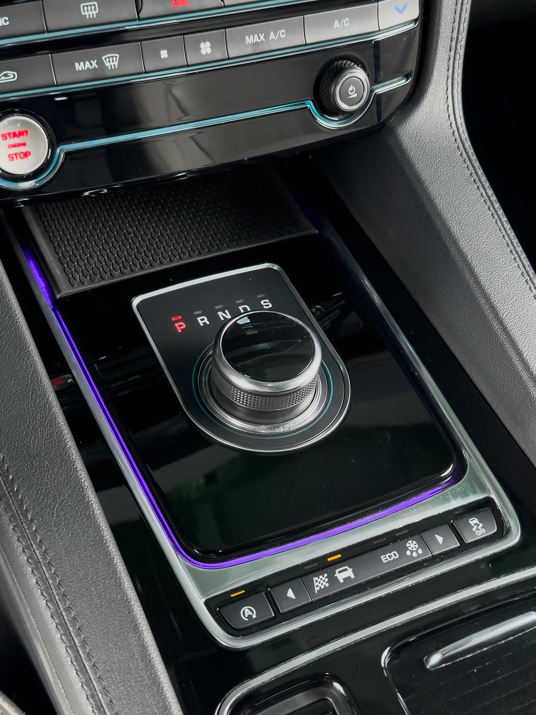 JAGUAR F-PACE FIRST EDITION - Imagem 10