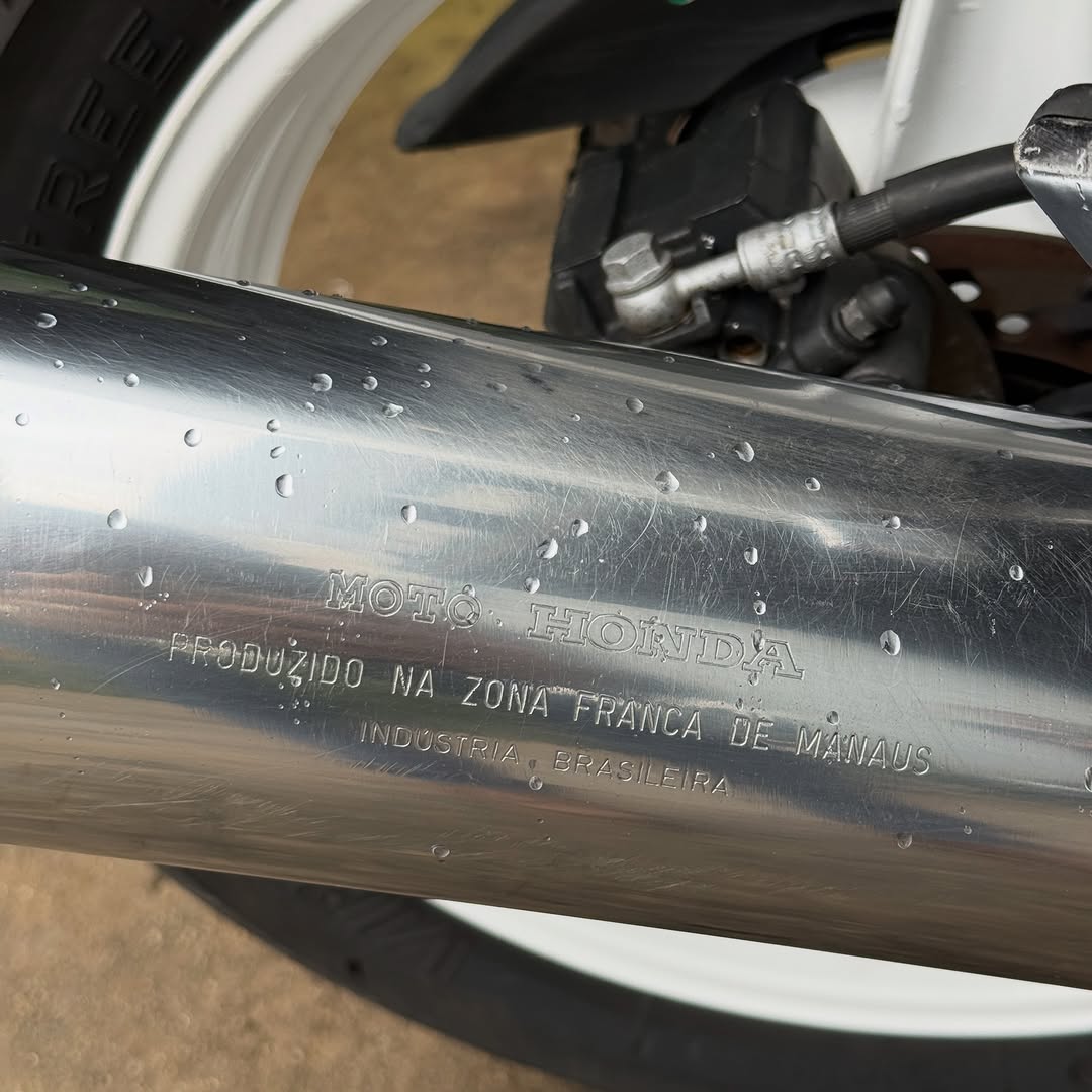 HONDA CBR 450 SR - Imagem 2