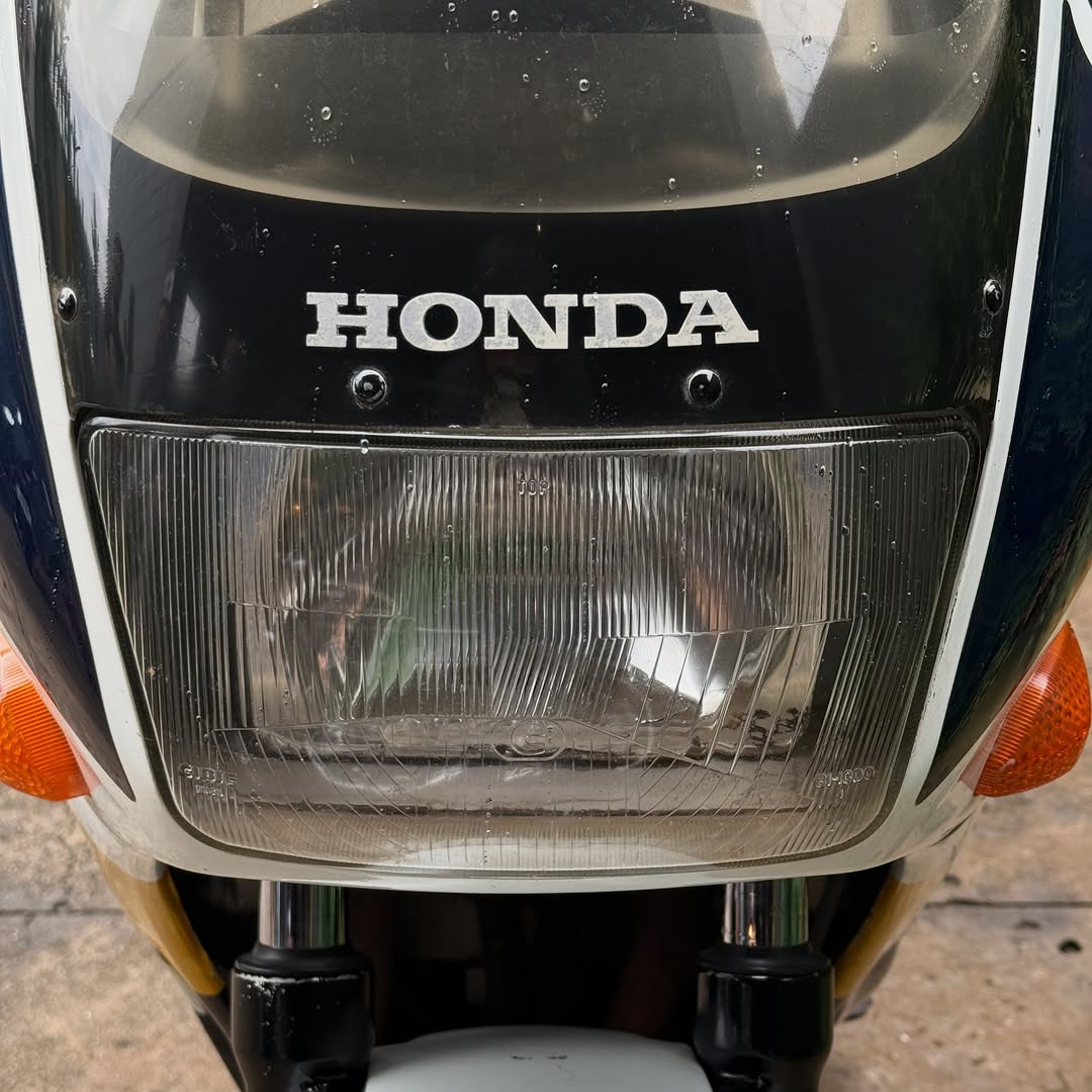 HONDA CBR 450 SR - Imagem 5