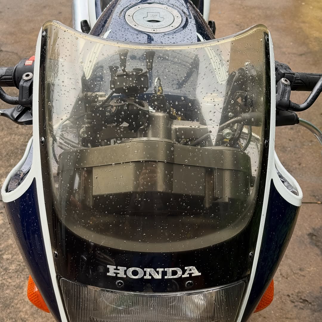HONDA CBR 450 SR - Imagem 9