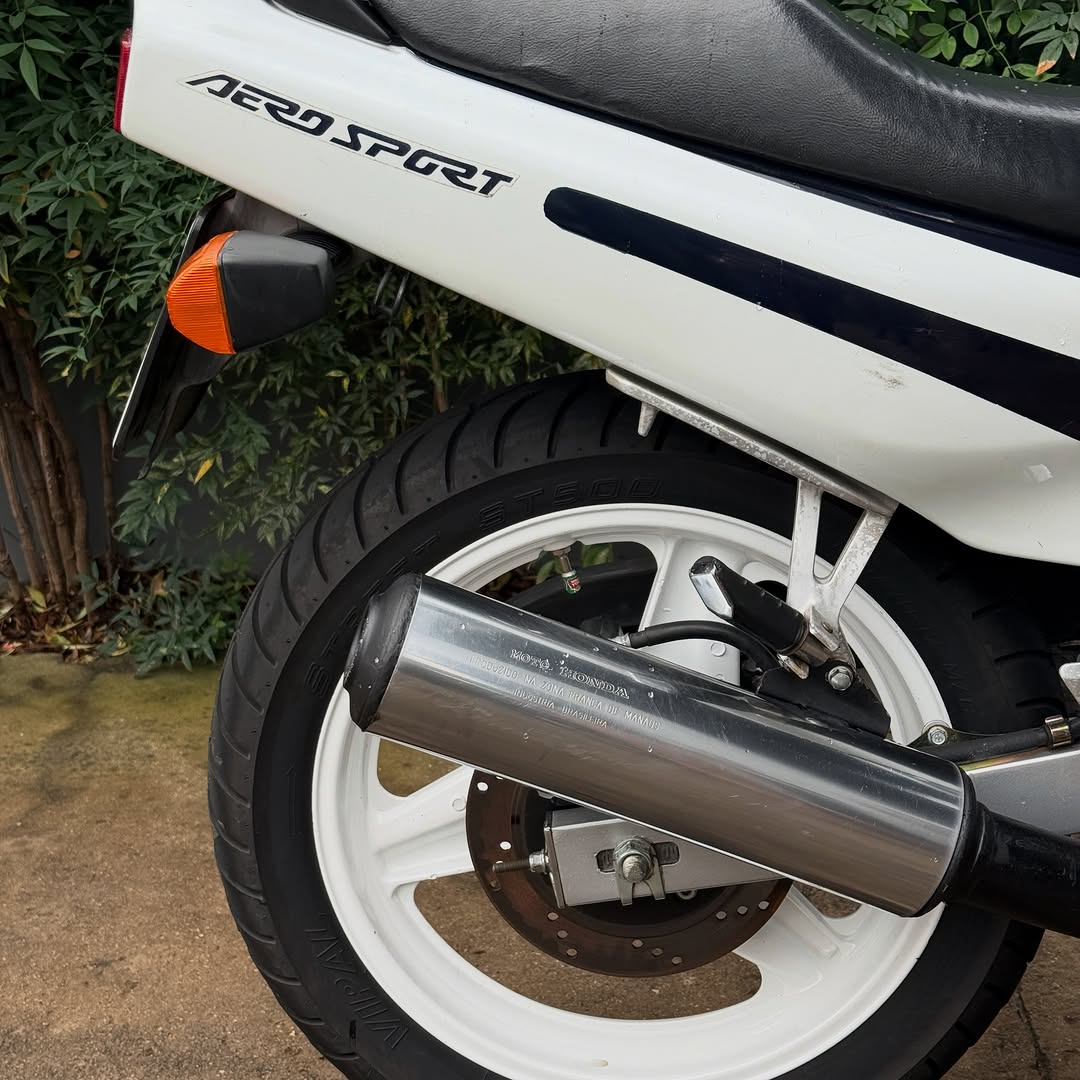 HONDA CBR 450 SR - Imagem 10