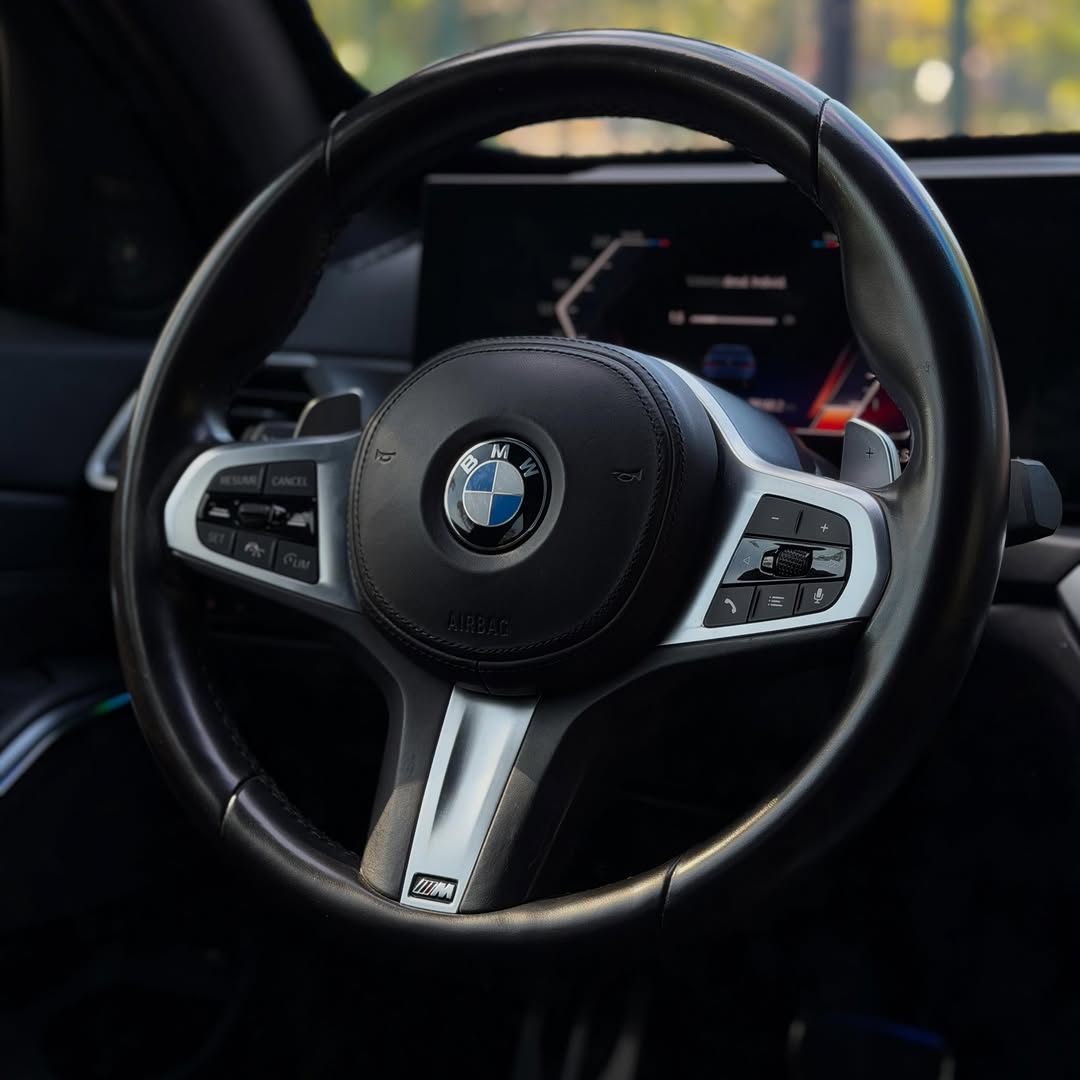 BMW 320I M-SPORT - Imagem 9