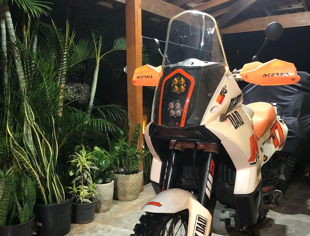 KTM 990 ADVENTURE - Imagem 4