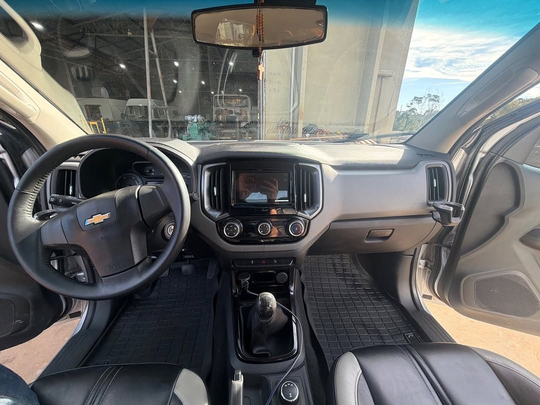 CHEVROLET S10 LS - Imagem 5