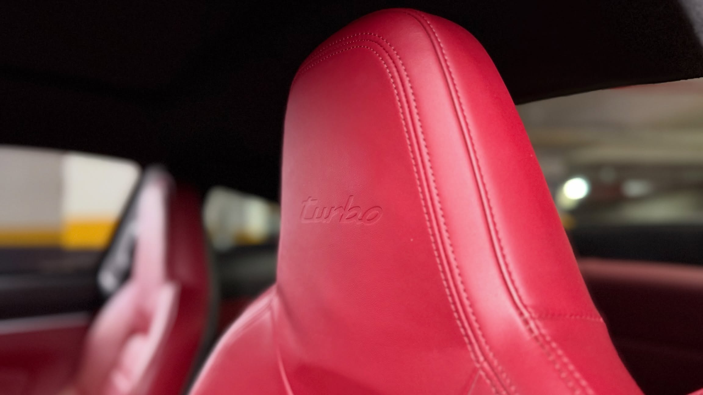 PORSCHE 911 TURBO - Imagem 12
