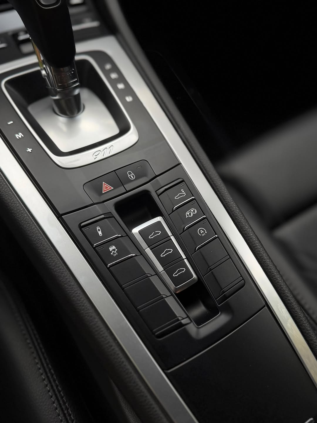 PORSCHE 911 CARRERA - Imagem 9
