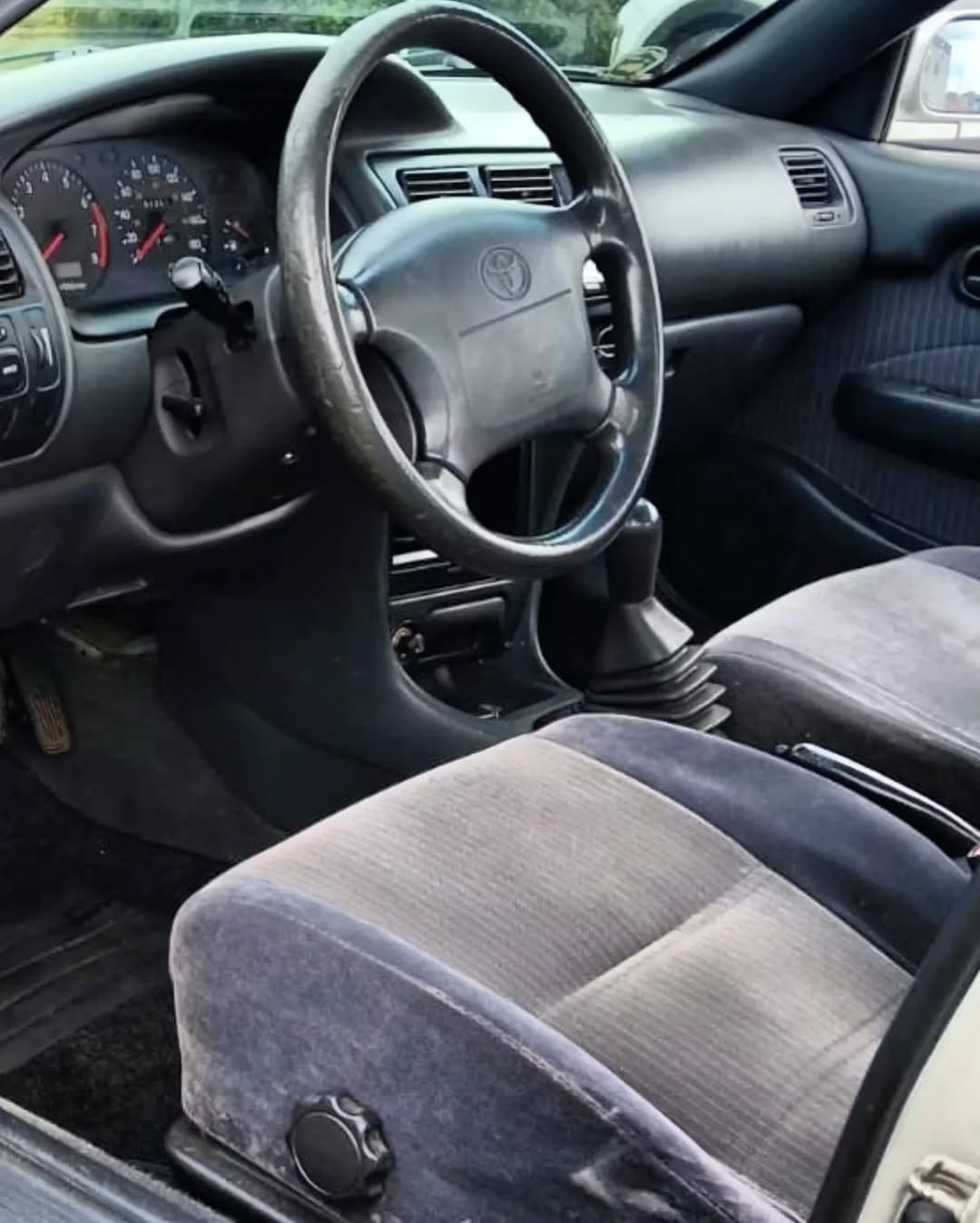 TOYOTA COROLLA LE - Imagem 4