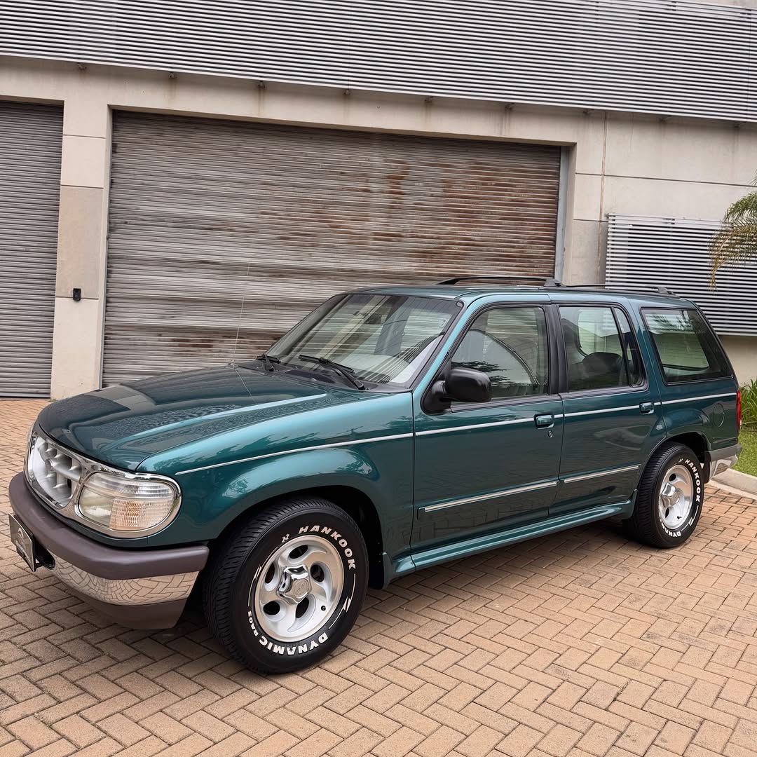 FORD EXPLORER XLT 4X4 - Imagem 3