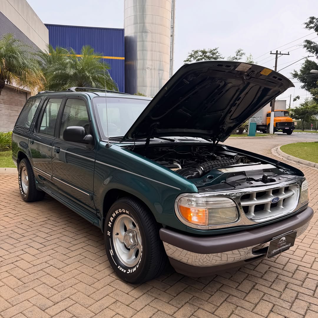 FORD EXPLORER XLT 4X4 - Imagem 10