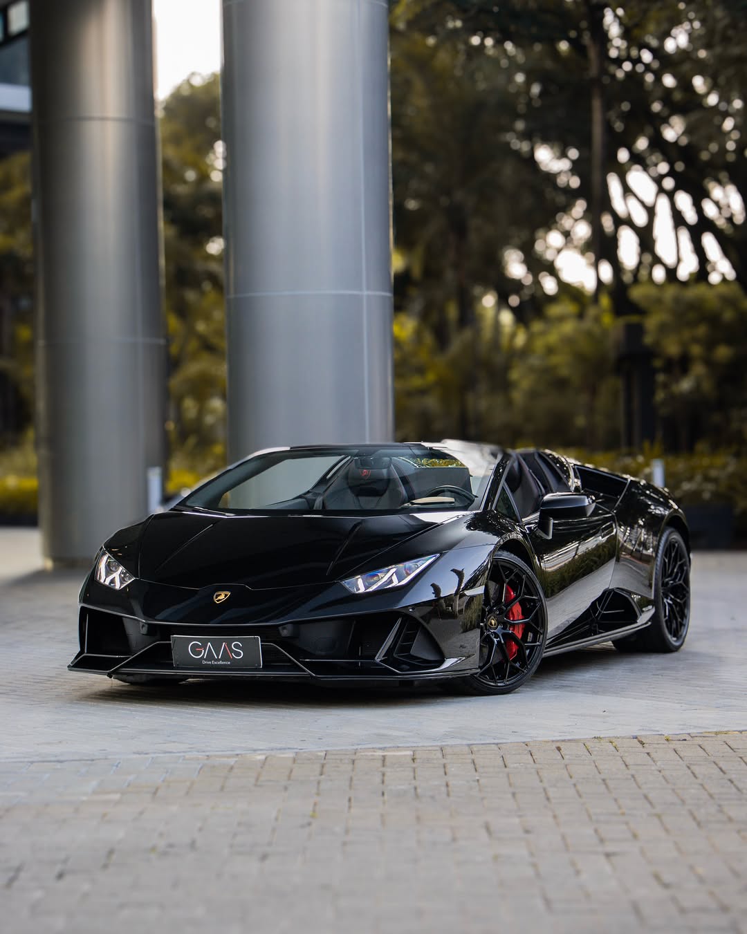 LAMBORGHINI HURACAN EVO SPYDER - Imagem 1