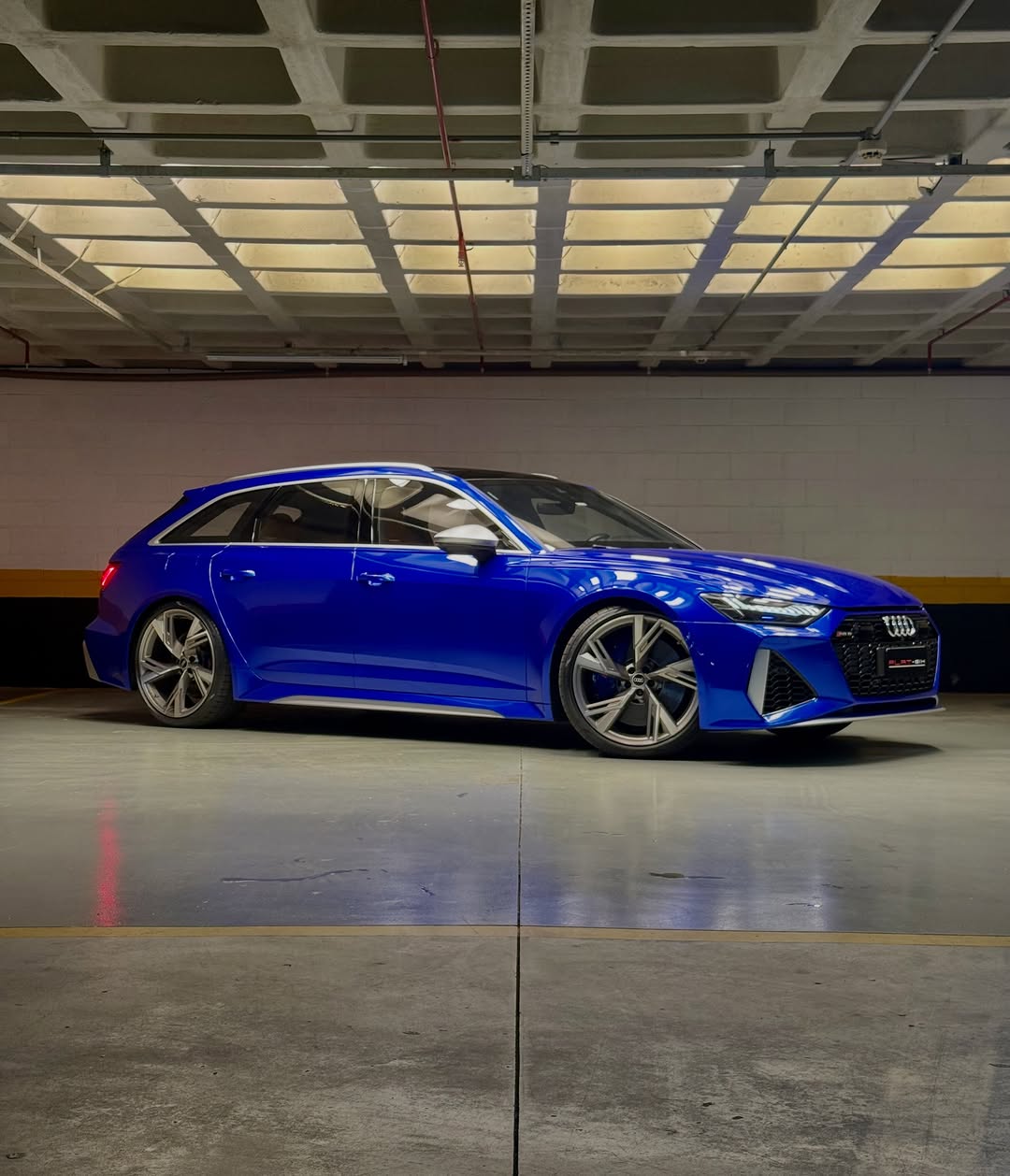 AUDI RS6 AVANT - Imagem 1