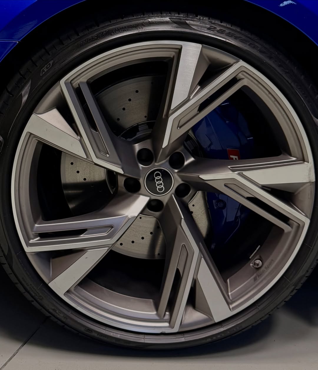AUDI RS6 AVANT - Imagem 16