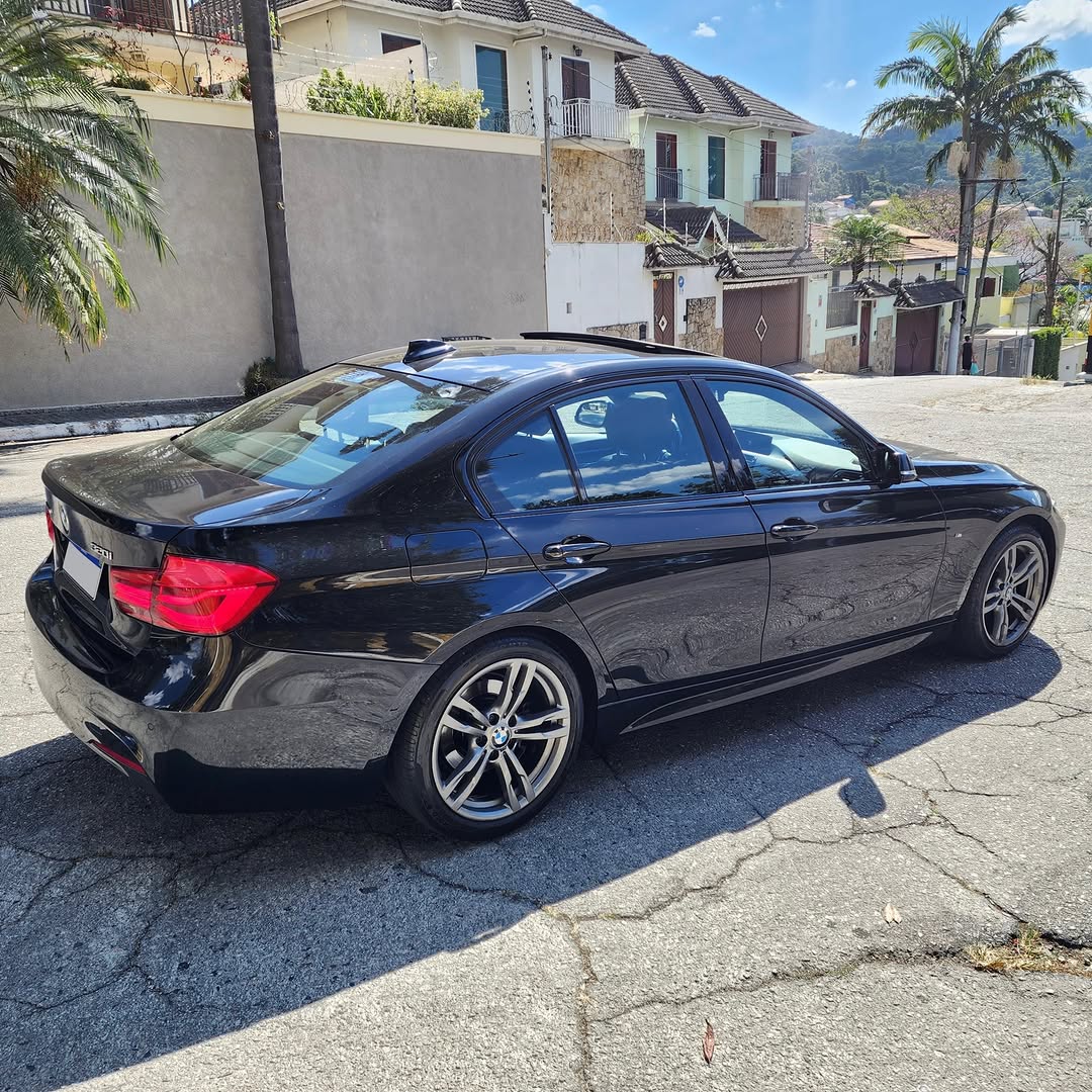 BMW 320I M SPORT - Imagem 5