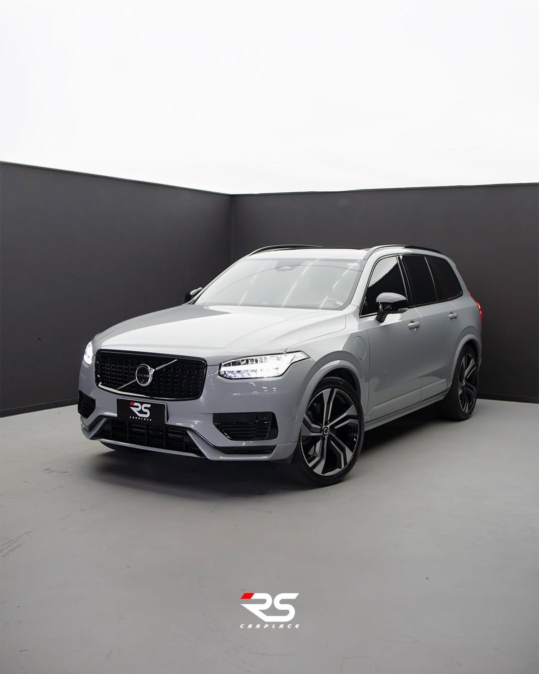 VOLVO XC90 ULTIMATE DARK - Imagem 1