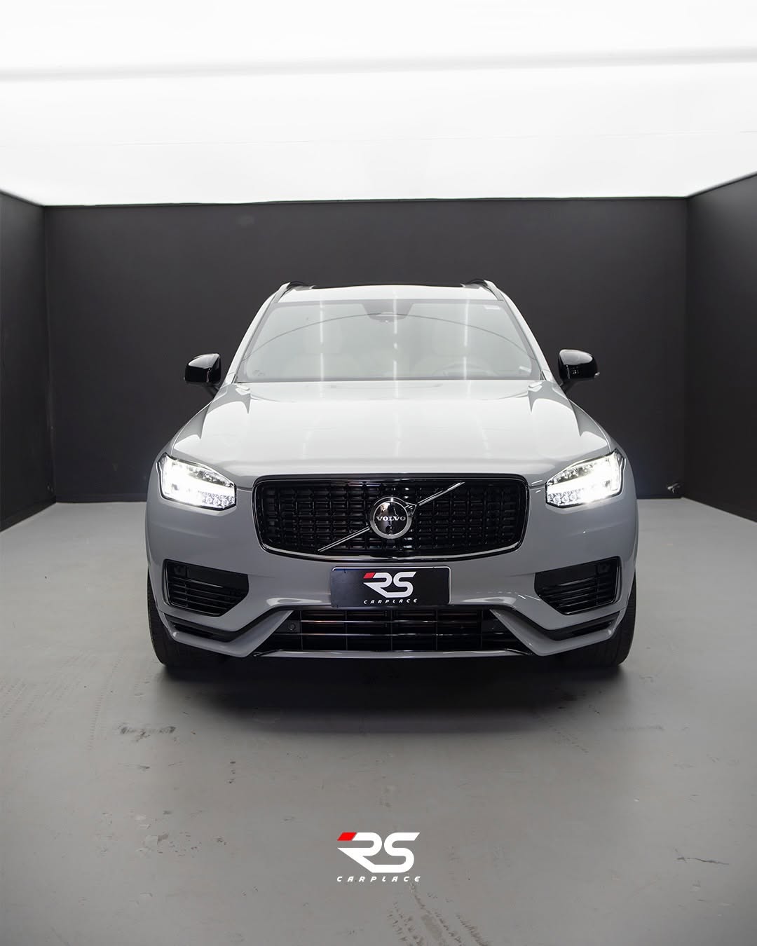VOLVO XC90 ULTIMATE DARK - Imagem 2