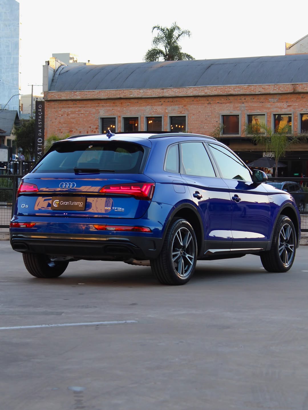 AUDI Q5 PERFORMANCE BLACK - Imagem 2