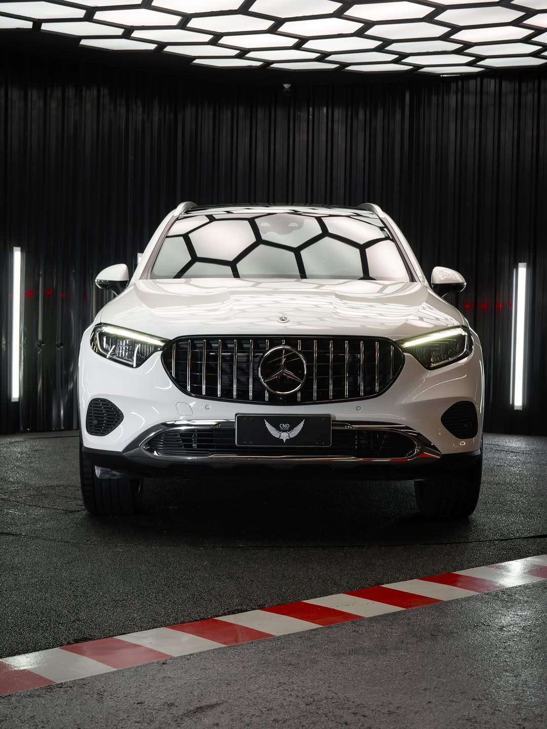 MERCEDES-BENZ GLC 300 - Imagem 6