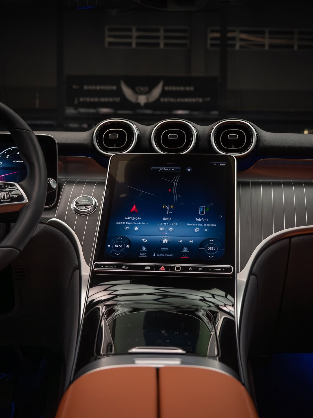 MERCEDES-BENZ GLC 300 - Imagem 9