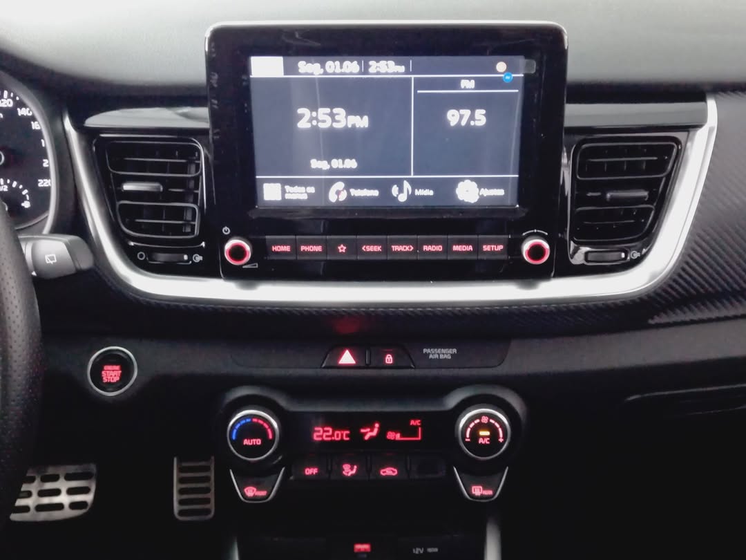 KIA STONIC SX TURBO HÍBRIDO - Imagem 8