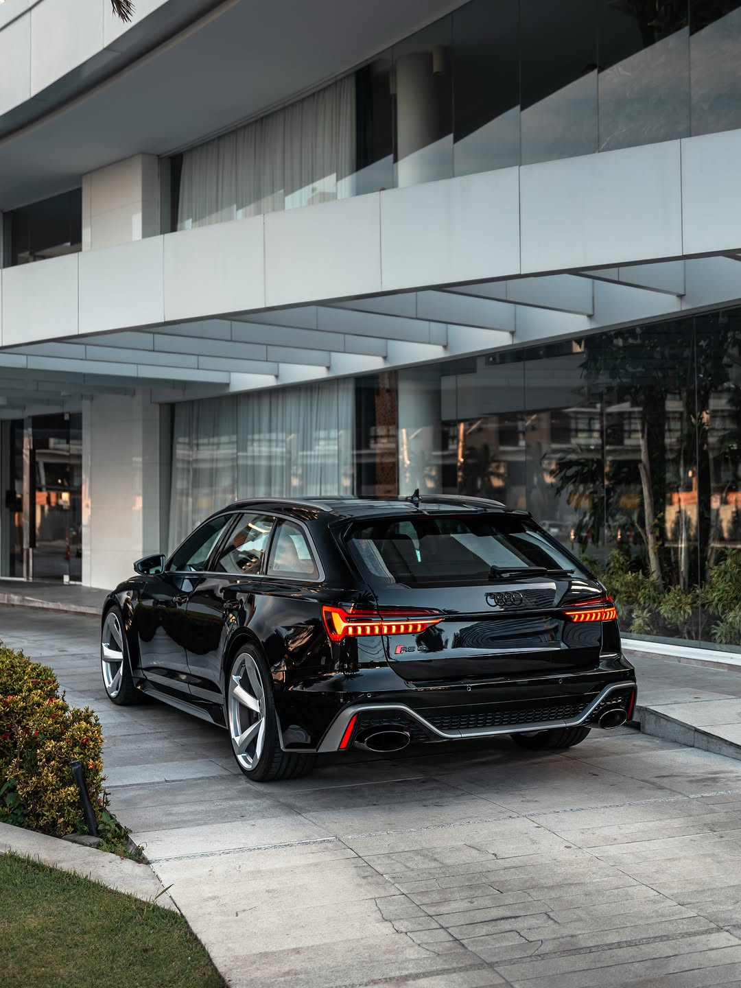 AUDI RS6 AVANT PERFORMANCE - Imagem 16