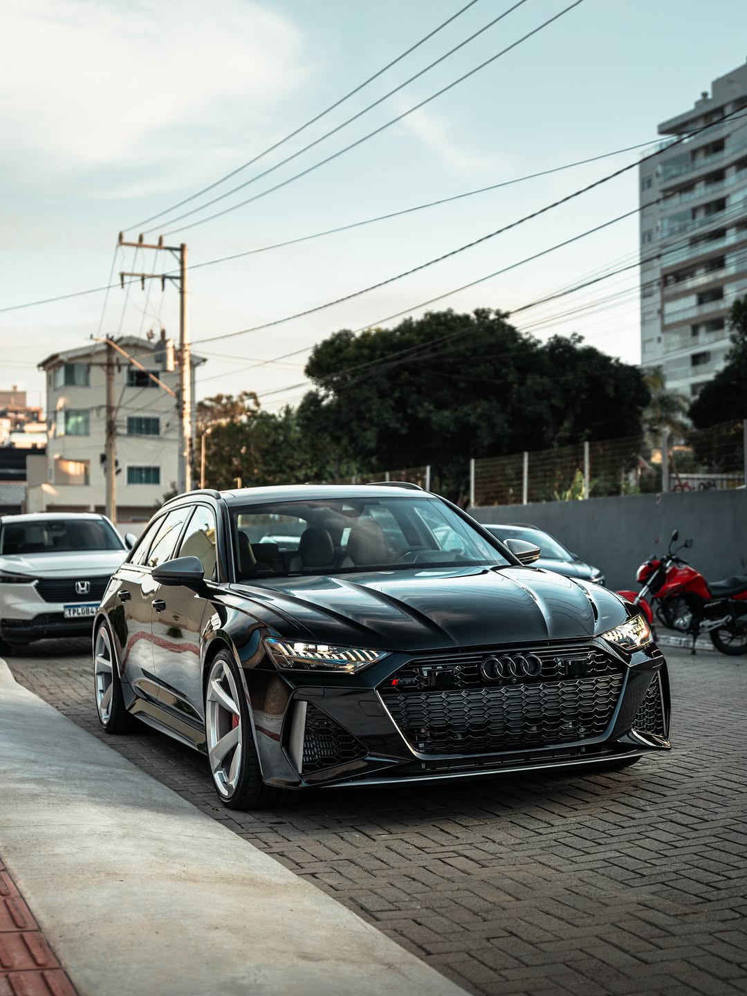 AUDI RS6 AVANT PERFORMANCE - Imagem 18