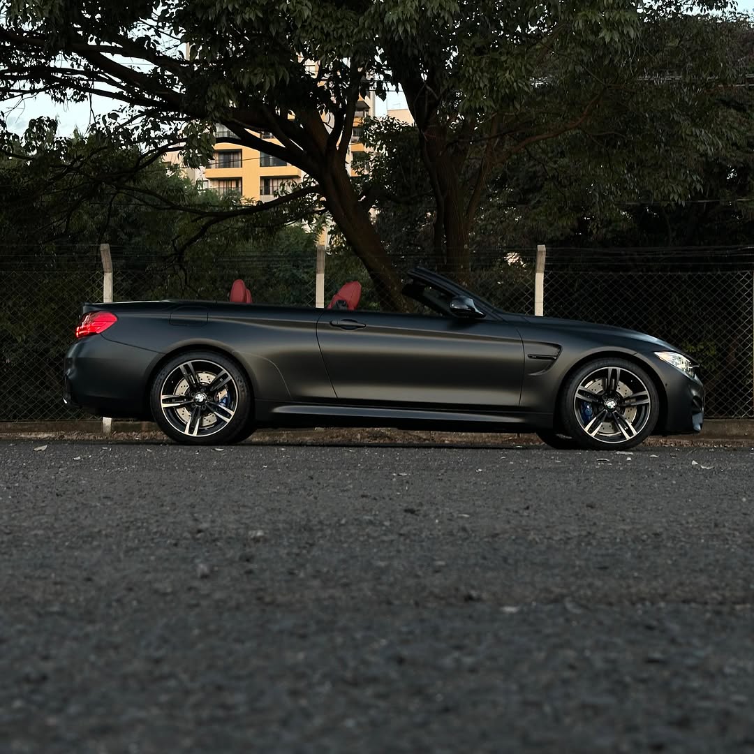 BMW M4 CONVERSÍVEL - Imagem 5