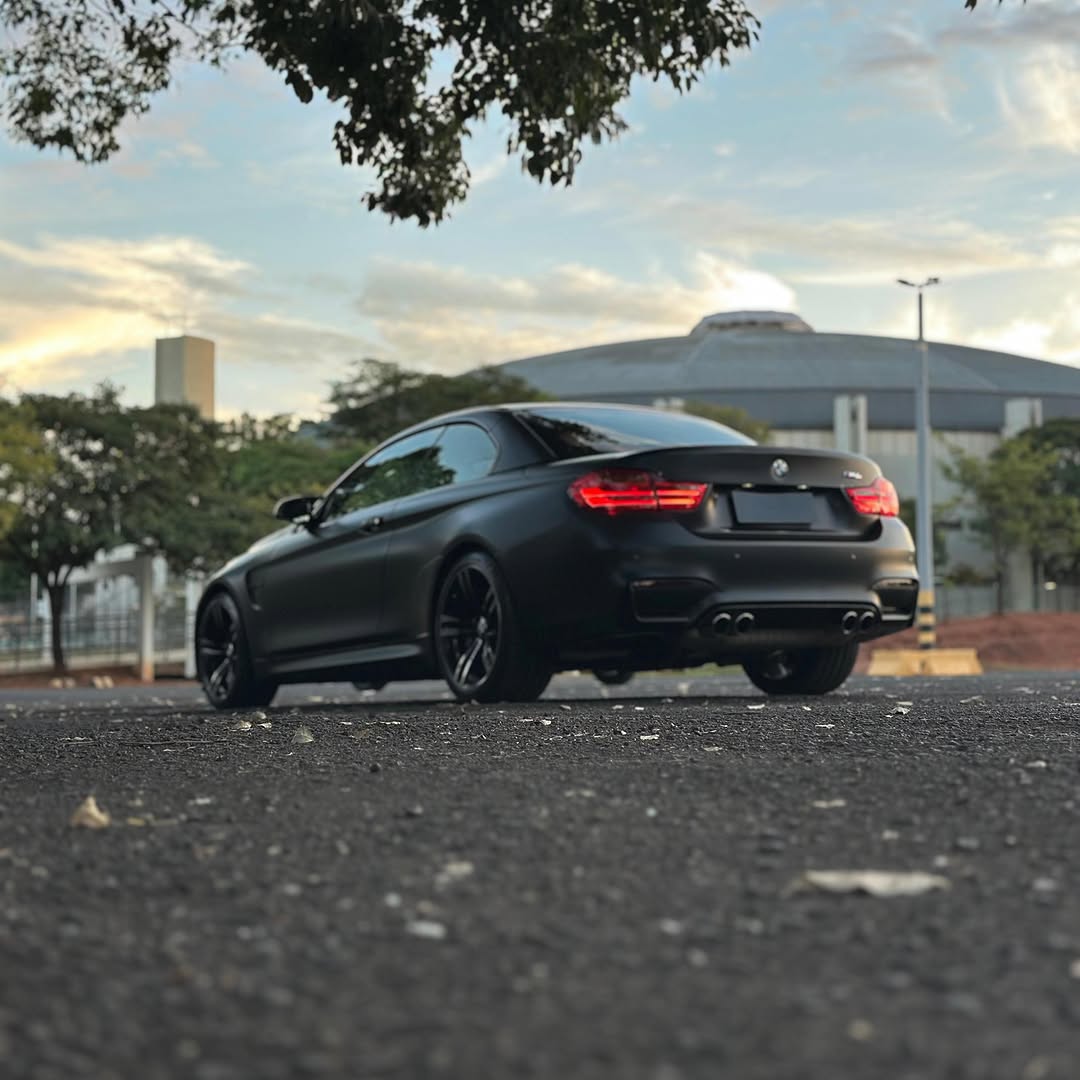 BMW M4 CONVERSÍVEL - Imagem 6