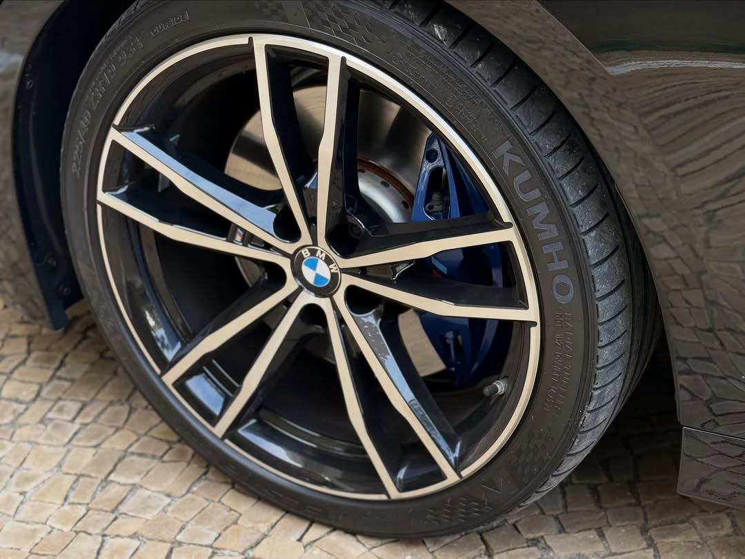 BMW 320I M SPORT - Imagem 7