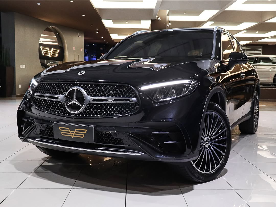 MERCEDES-BENZ GLC AMG LINE - Imagem 1