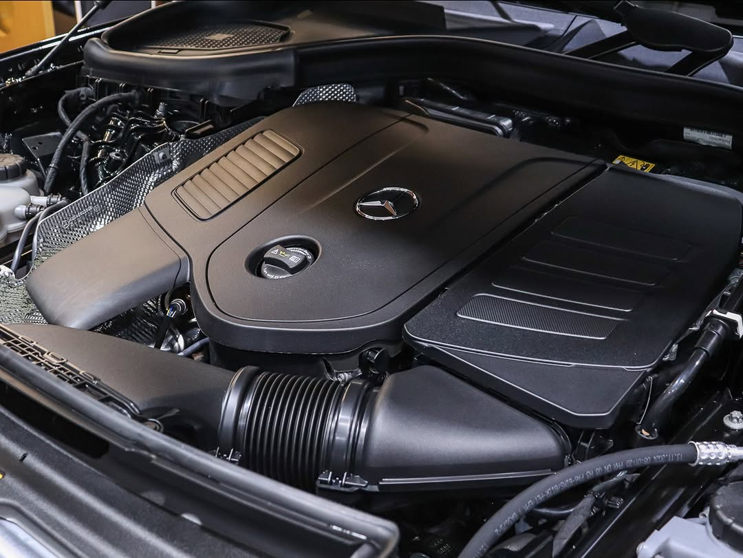 MERCEDES-BENZ GLC AMG LINE - Imagem 4