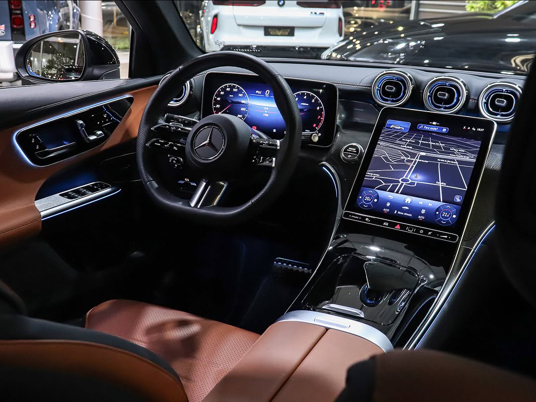 MERCEDES-BENZ GLC AMG LINE - Imagem 6
