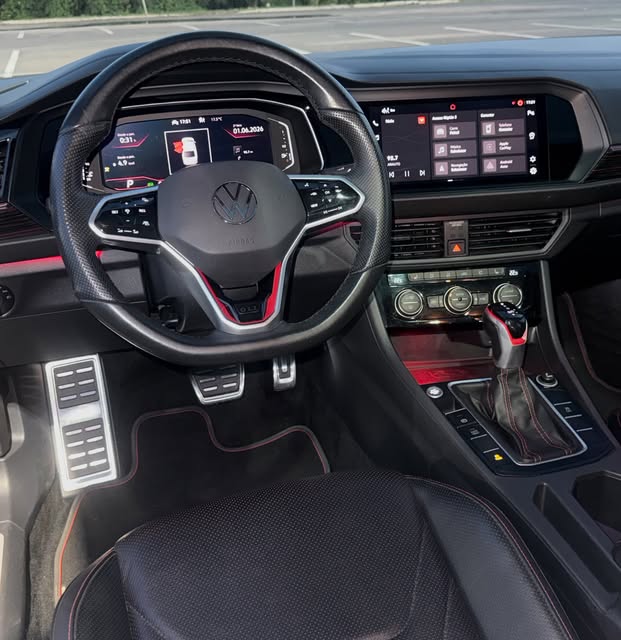 VOLKSWAGEN JETTA GLI 350 TSI - Imagem 8