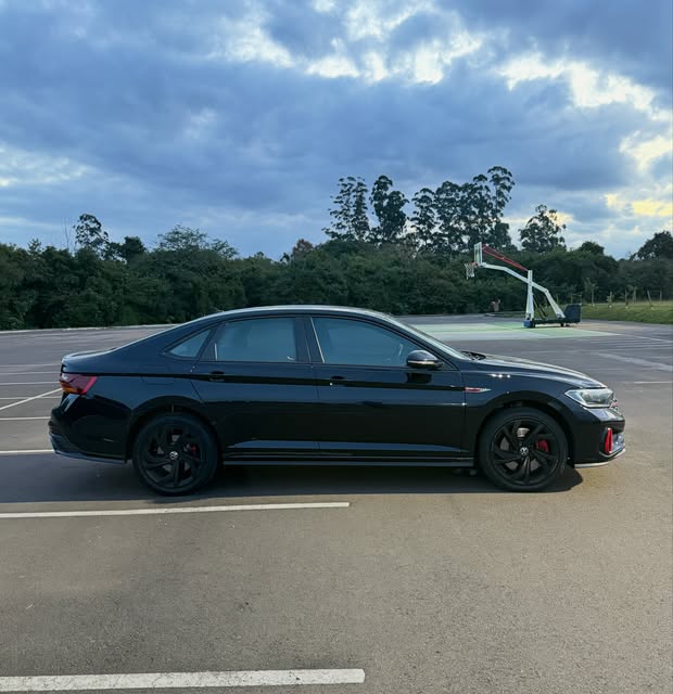 VOLKSWAGEN JETTA GLI 350 TSI - Imagem 10