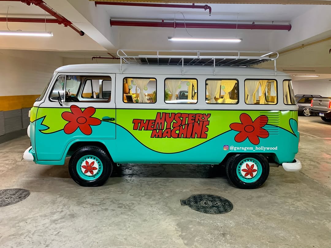 VOLKSWAGEN KOMBI SCOOBY DOO MOTORHOME - Imagem 2