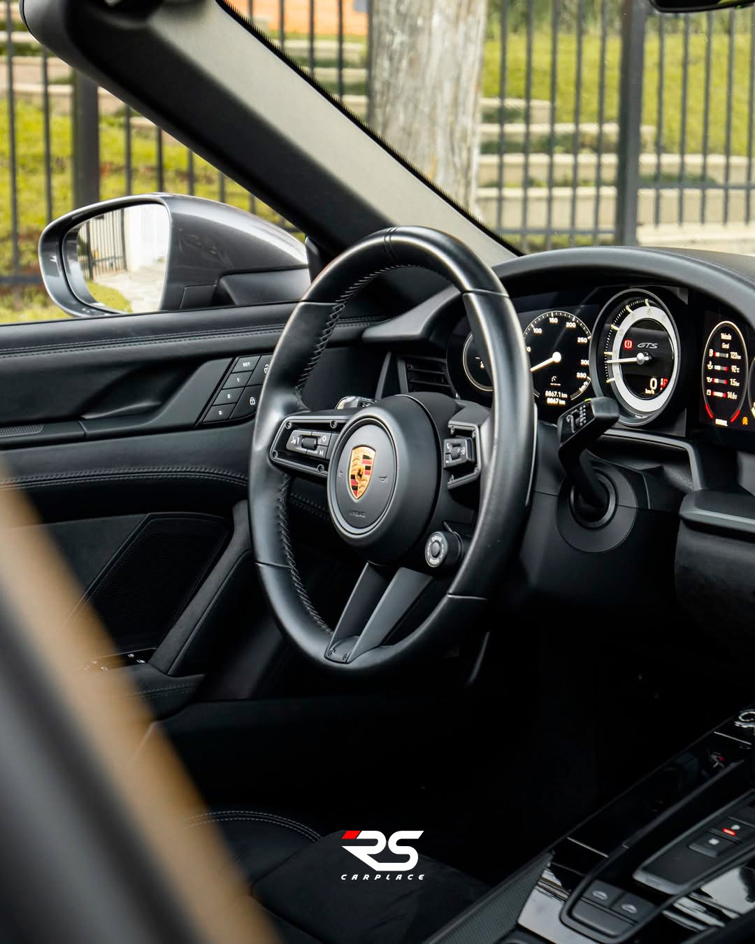 PORSCHE 911 TARGA 4 GTS - Imagem 7