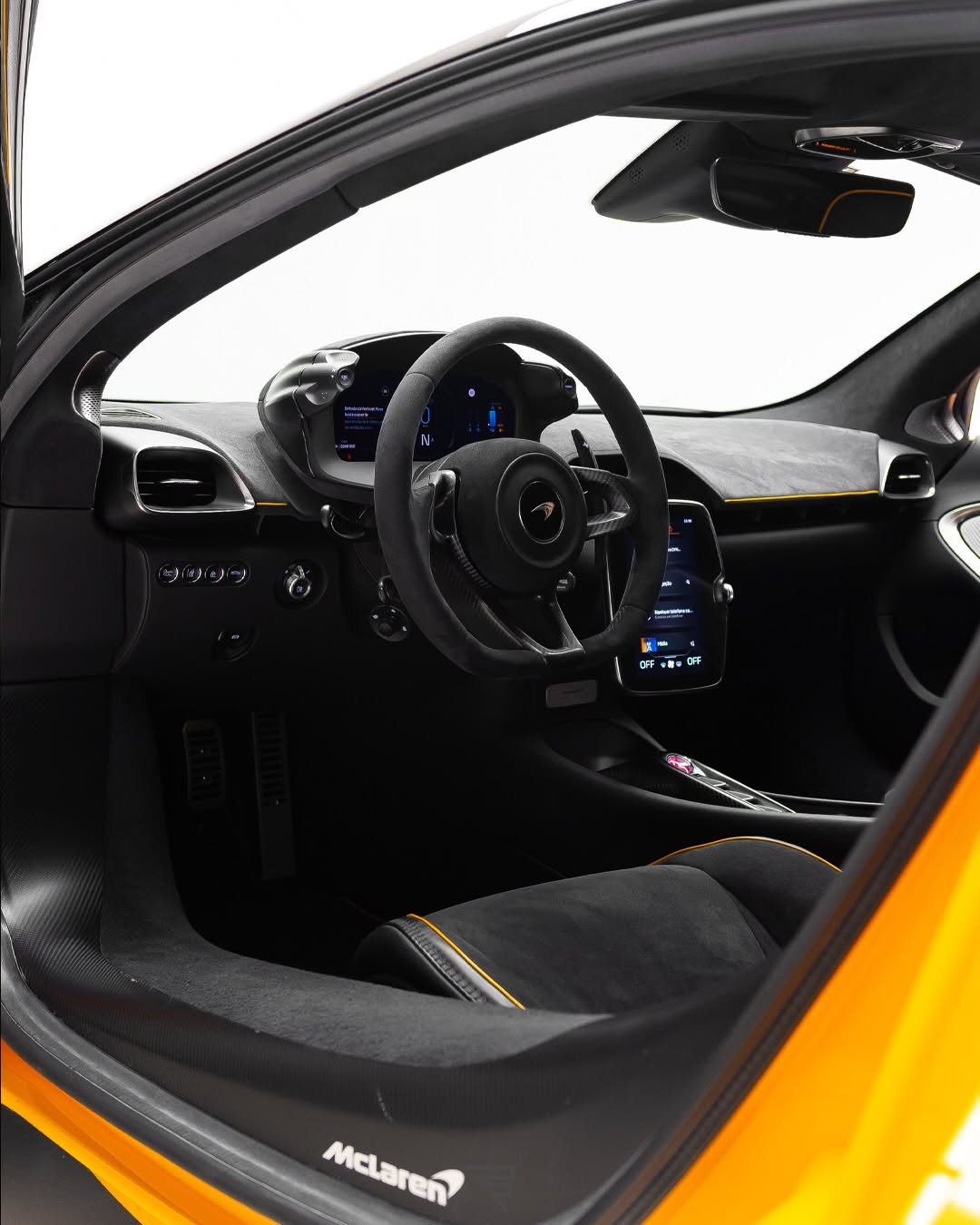 MCLAREN ARTURA - Imagem 4