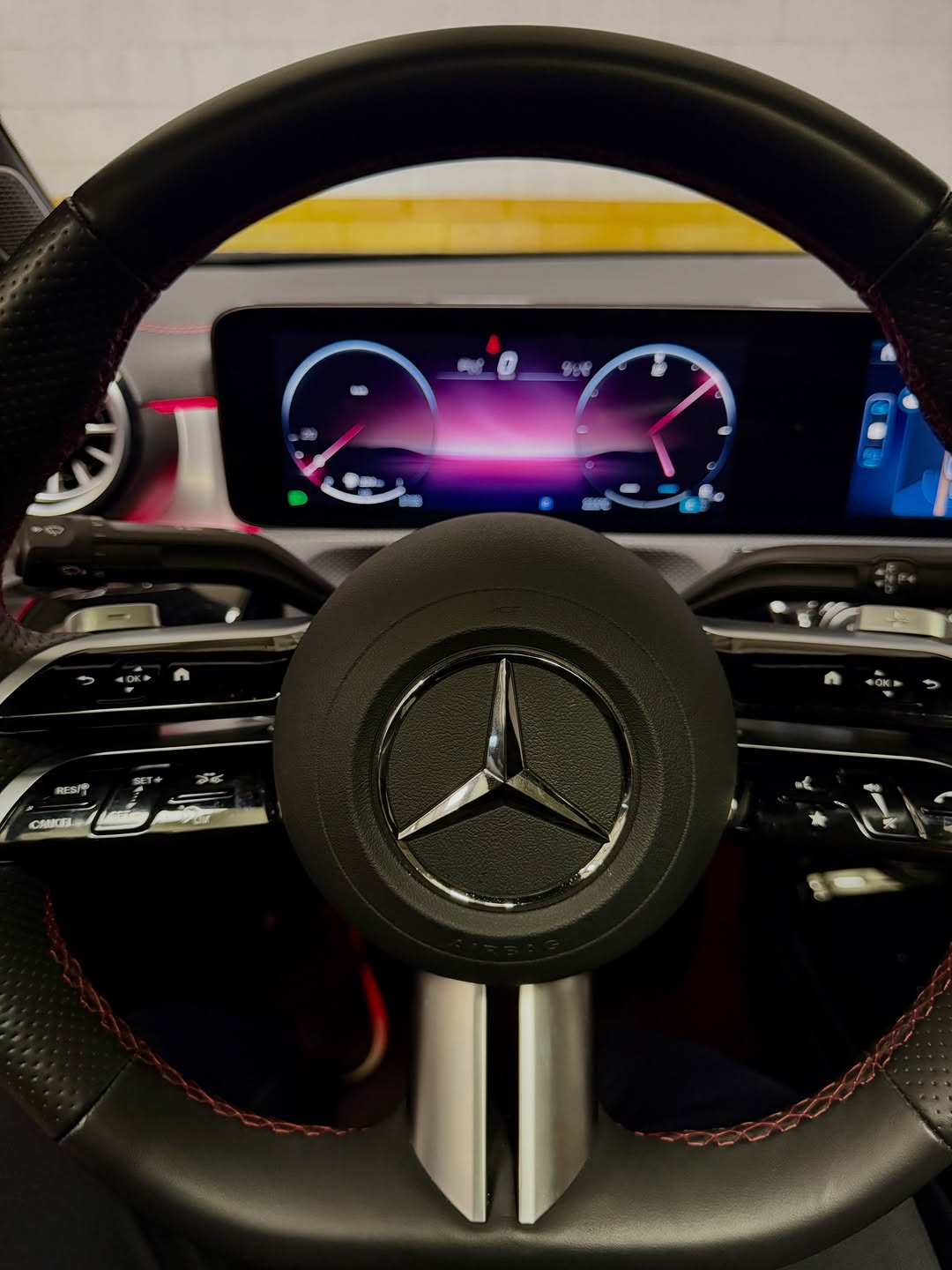 MERCEDES-BENZ CLA AMG LINE - Imagem 13