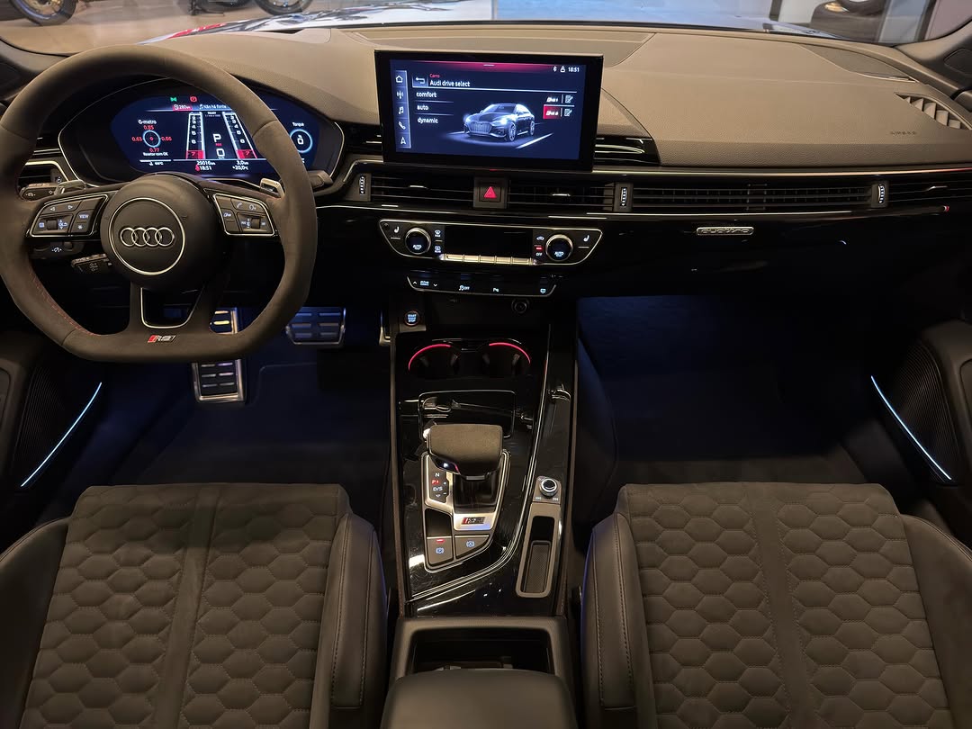 AUDI RS5 COMPETITION PLUS - Imagem 11