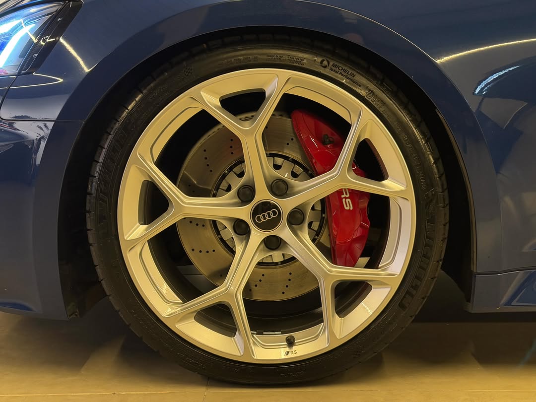 AUDI RS5 COMPETITION PLUS - Imagem 13
